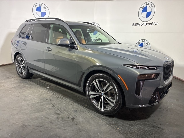 2026 BMW X7 40i's photo