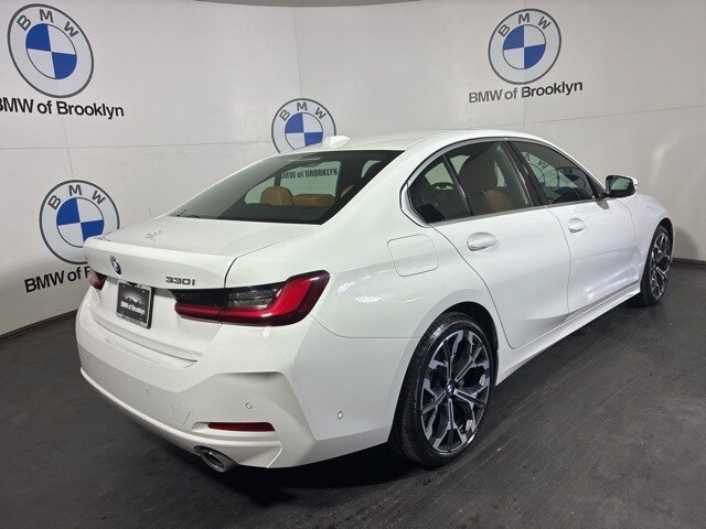 2025 Bmw 330i xDrive Sedan photo 3