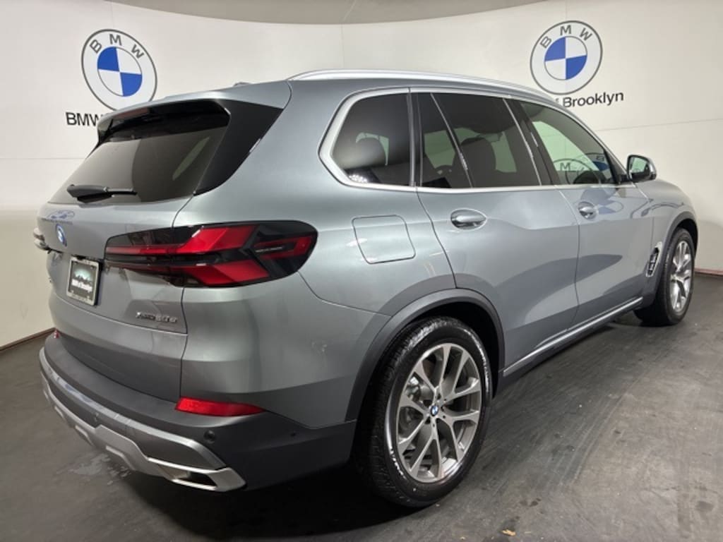 New 2026 BMW X5 PHEV xDrive50e SUV