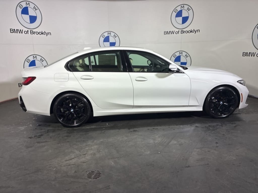 New 2026 BMW 330i xDrive Sedan