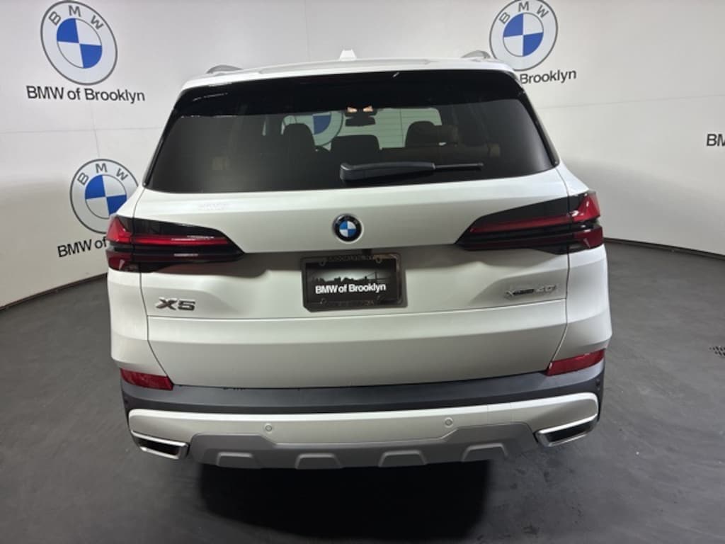 New 2026 BMW X5 xDrive40i SUV