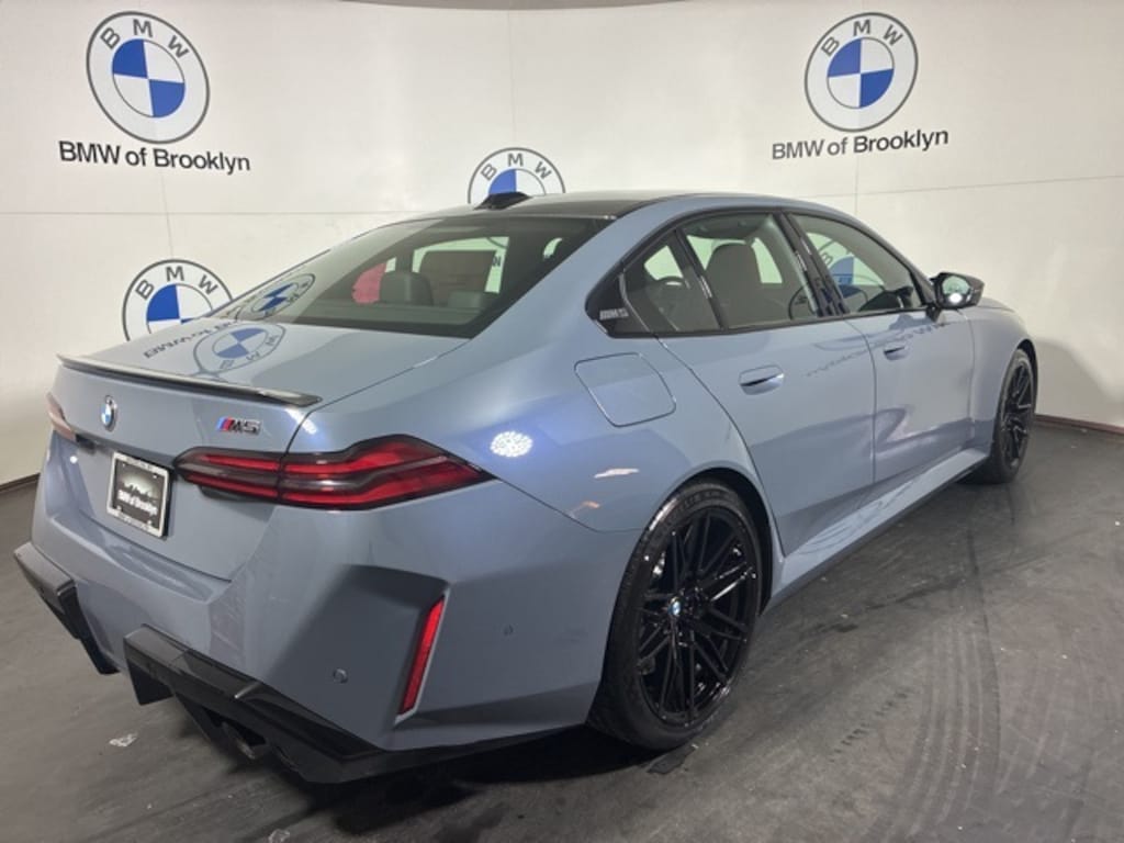 New 2026 BMW M5 Sedan