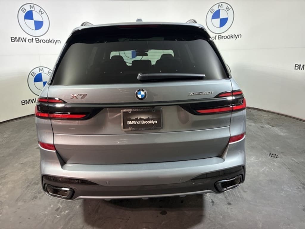 New 2026 BMW X7 xDrive40i SUV