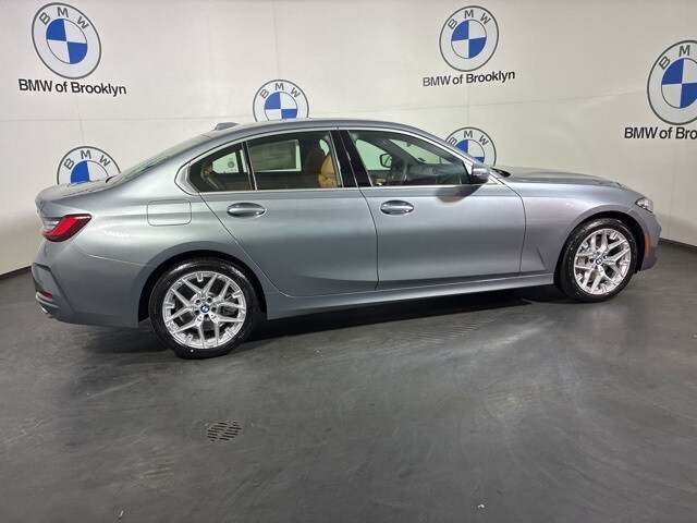 2025 Bmw 330i xDrive Sedan photo 2