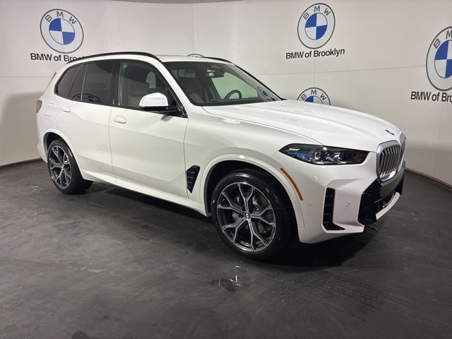 2026 BMW X5 40i's photo