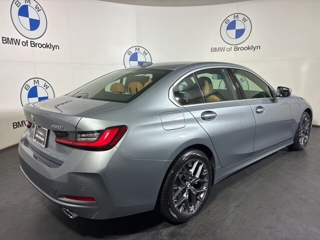 2025 Bmw 330i xDrive Sedan photo 3
