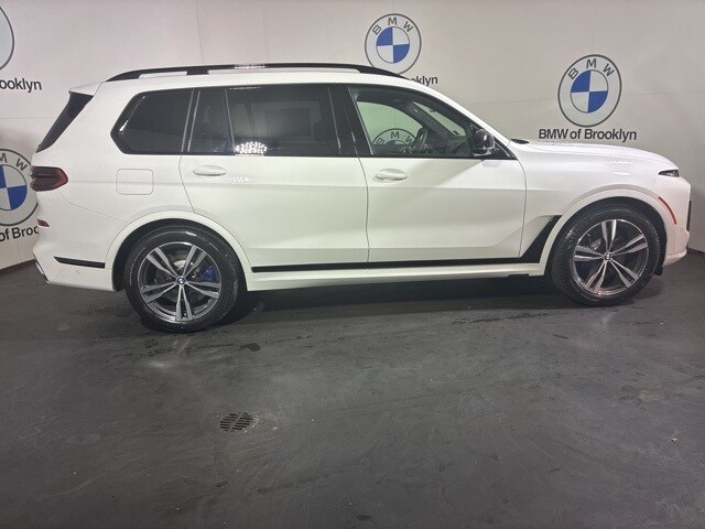 2026 Bmw X7 M60i photo 2