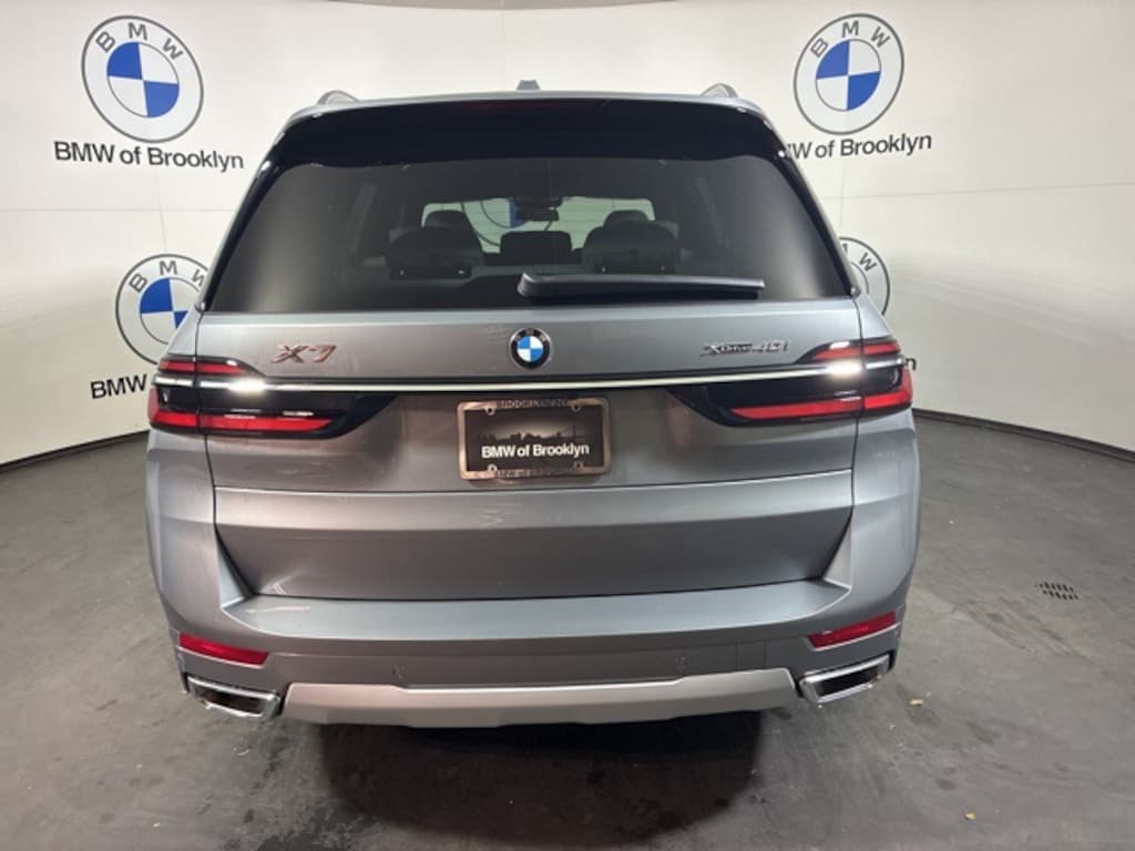 New 2026 BMW X7 xDrive40i SUV