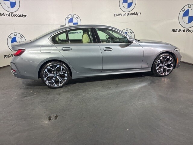 2025 Bmw 330i xDrive Sedan photo 2