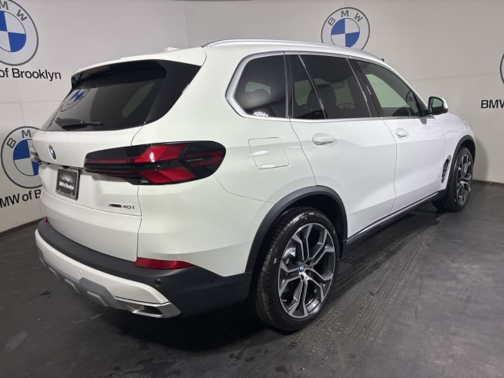 New 2026 BMW X5 xDrive40i SUV