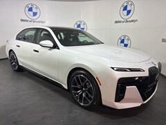 2026 BMW 740i xDrive Sedan