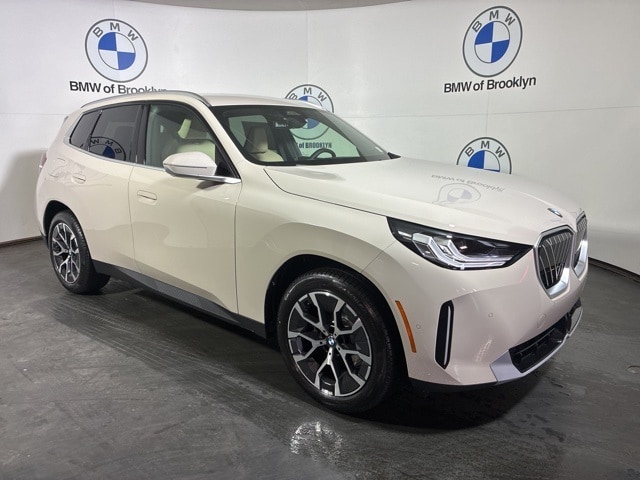 2026 BMW X3 30's photo