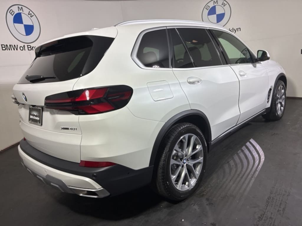 New 2026 BMW X5 xDrive40i SUV