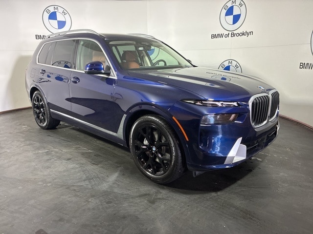 2026 BMW X7 40i's photo