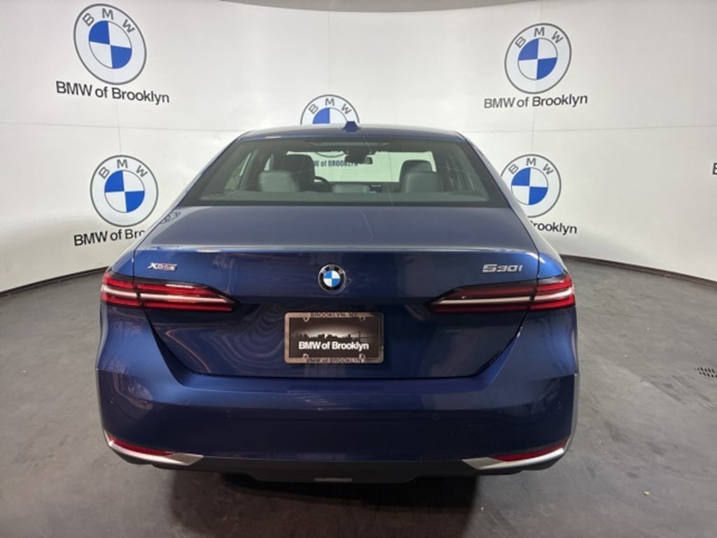 New 2026 BMW 530i xDrive Sedan