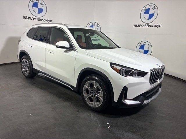 2026 BMW X1 28i's photo