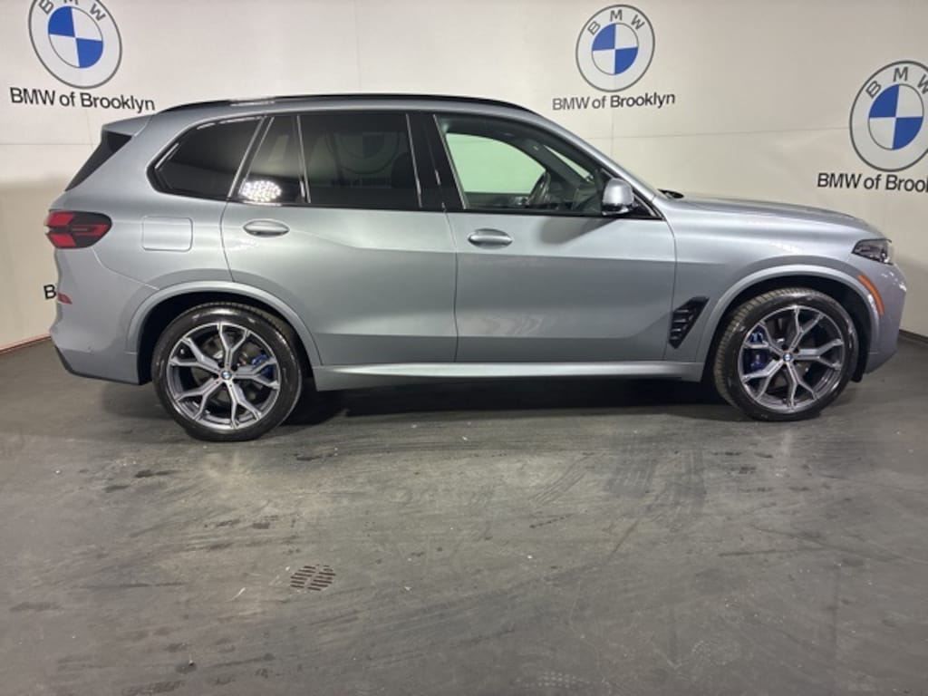 New 2026 BMW X5 PHEV xDrive50e SUV