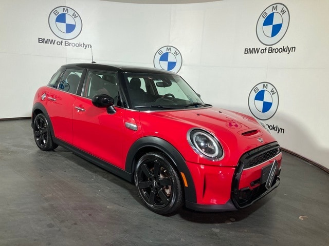 2023 MINI Hardtop 4 Door S's photo