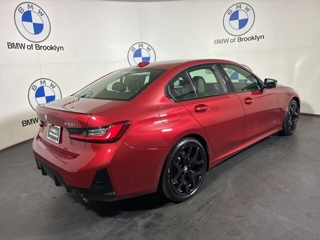 2025 Bmw 330i xDrive Sedan photo 3