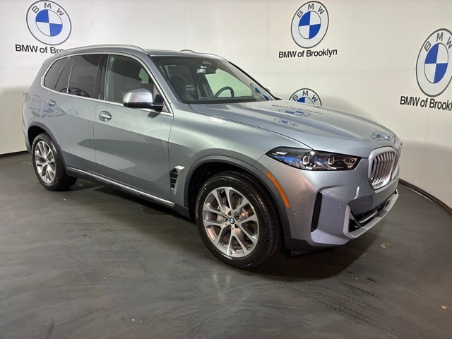 2026 BMW X5 40i's photo