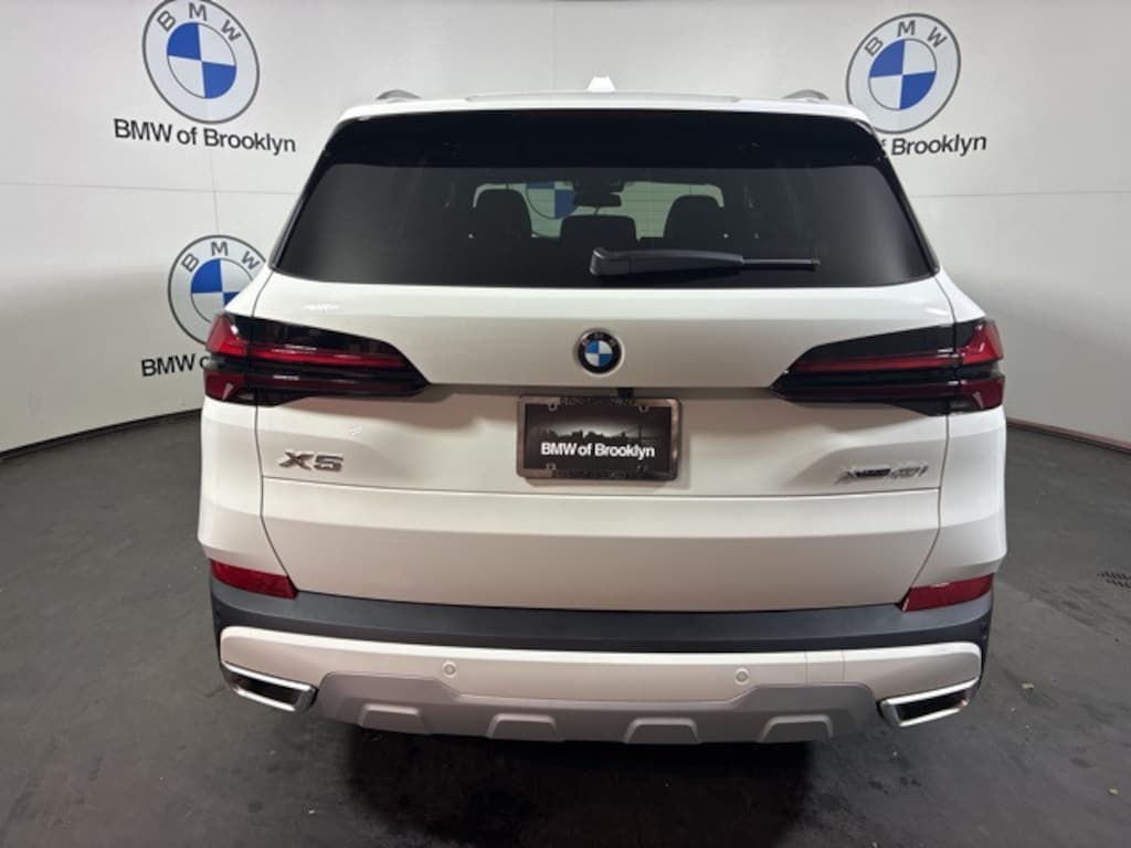 New 2026 BMW X5 xDrive40i SUV