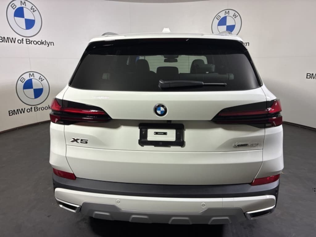 New 2026 BMW X5 xDrive40i SUV