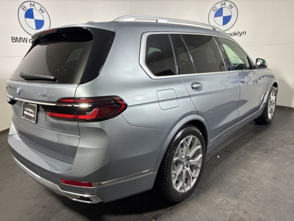 New 2026 BMW X7 xDrive40i SUV