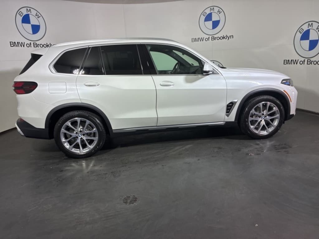 New 2026 BMW X5 xDrive40i SUV