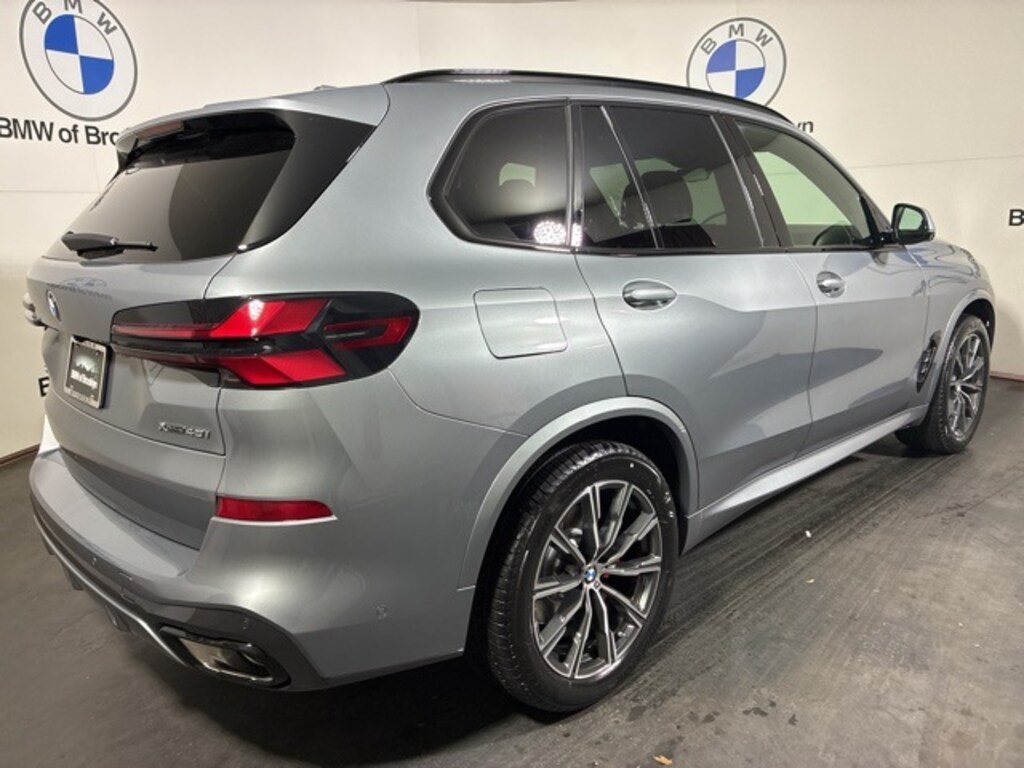 New 2026 BMW X5 xDrive40i SUV