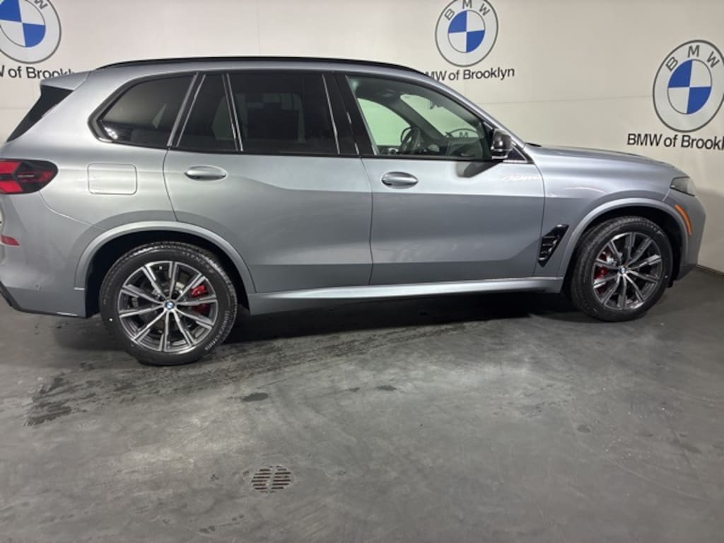 New 2026 BMW X5 M60i SUV