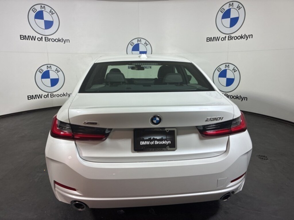 New 2026 BMW 330i xDrive Sedan