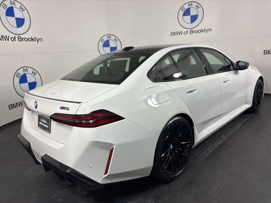 New 2026 BMW M5 Sedan