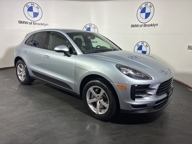 2021 Porsche Macan Base