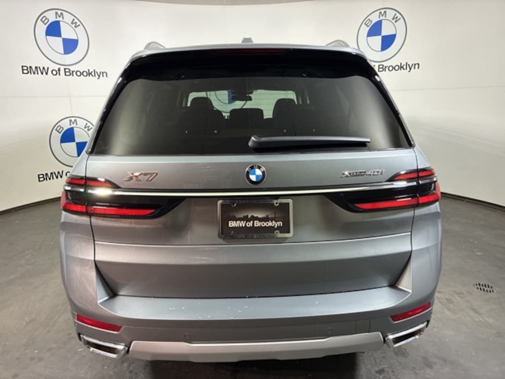 New 2026 BMW X7 xDrive40i SUV