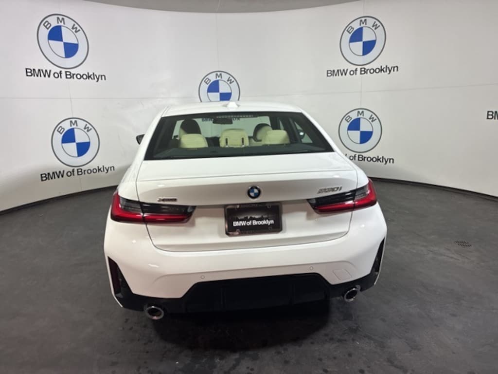 New 2026 BMW 330i xDrive Sedan