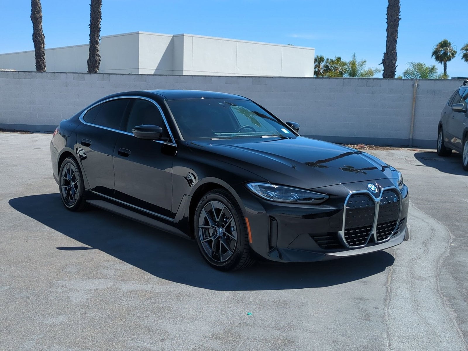 2024 BMW i4 eDrive35 photo 2