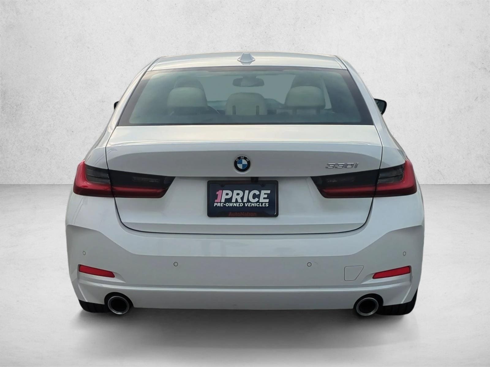 2024 BMW 330i photo 6