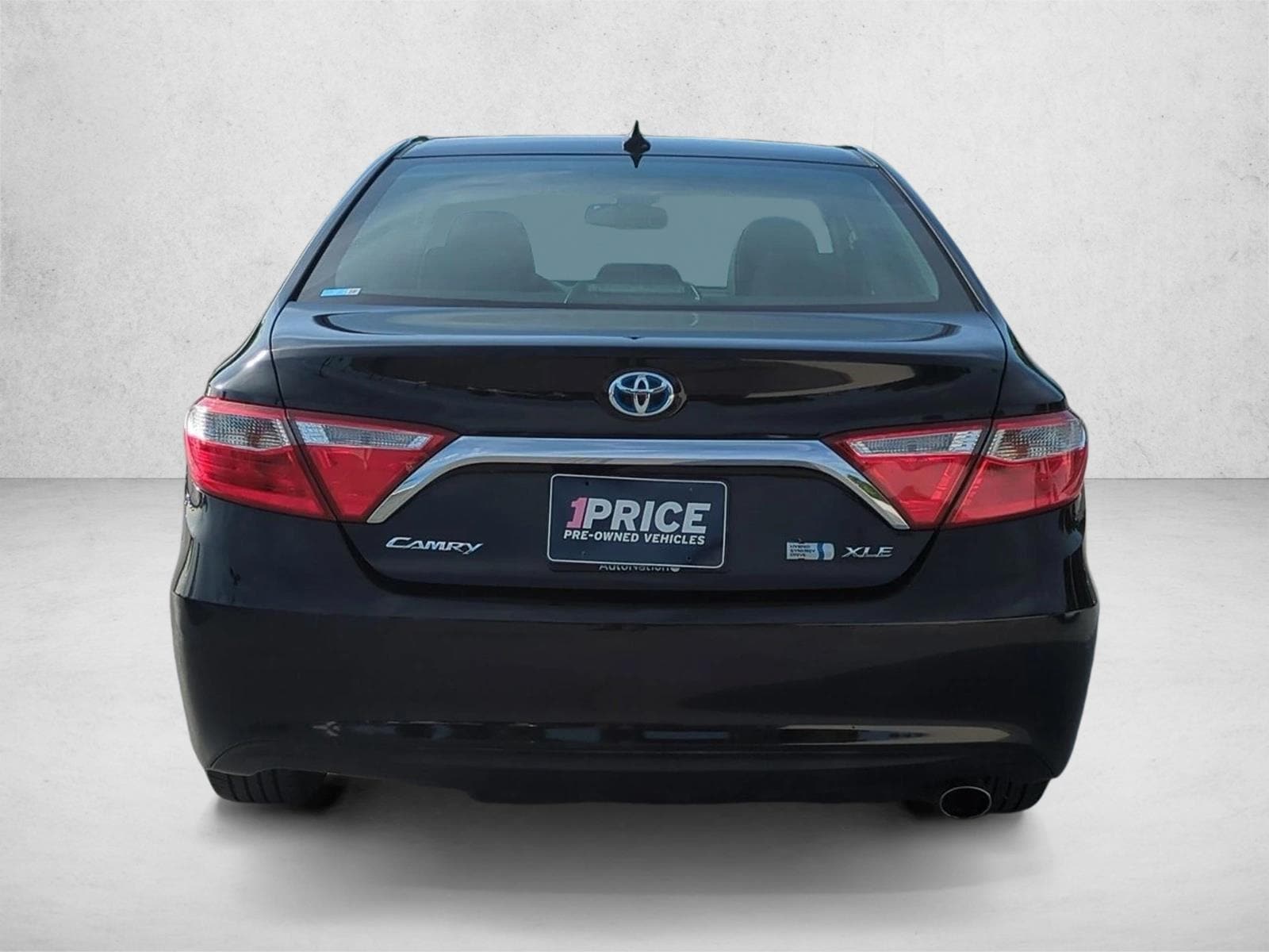 2015 Toyota Camry Hybrid XLE photo 6