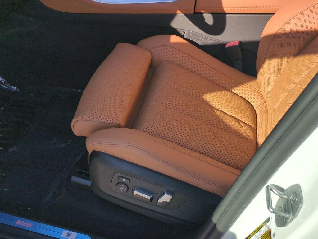 New 2026 BMW X5 sDrive40i SUV
