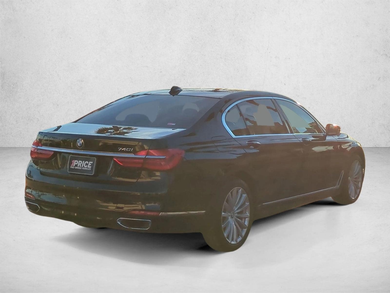 2017 BMW 740i photo 4