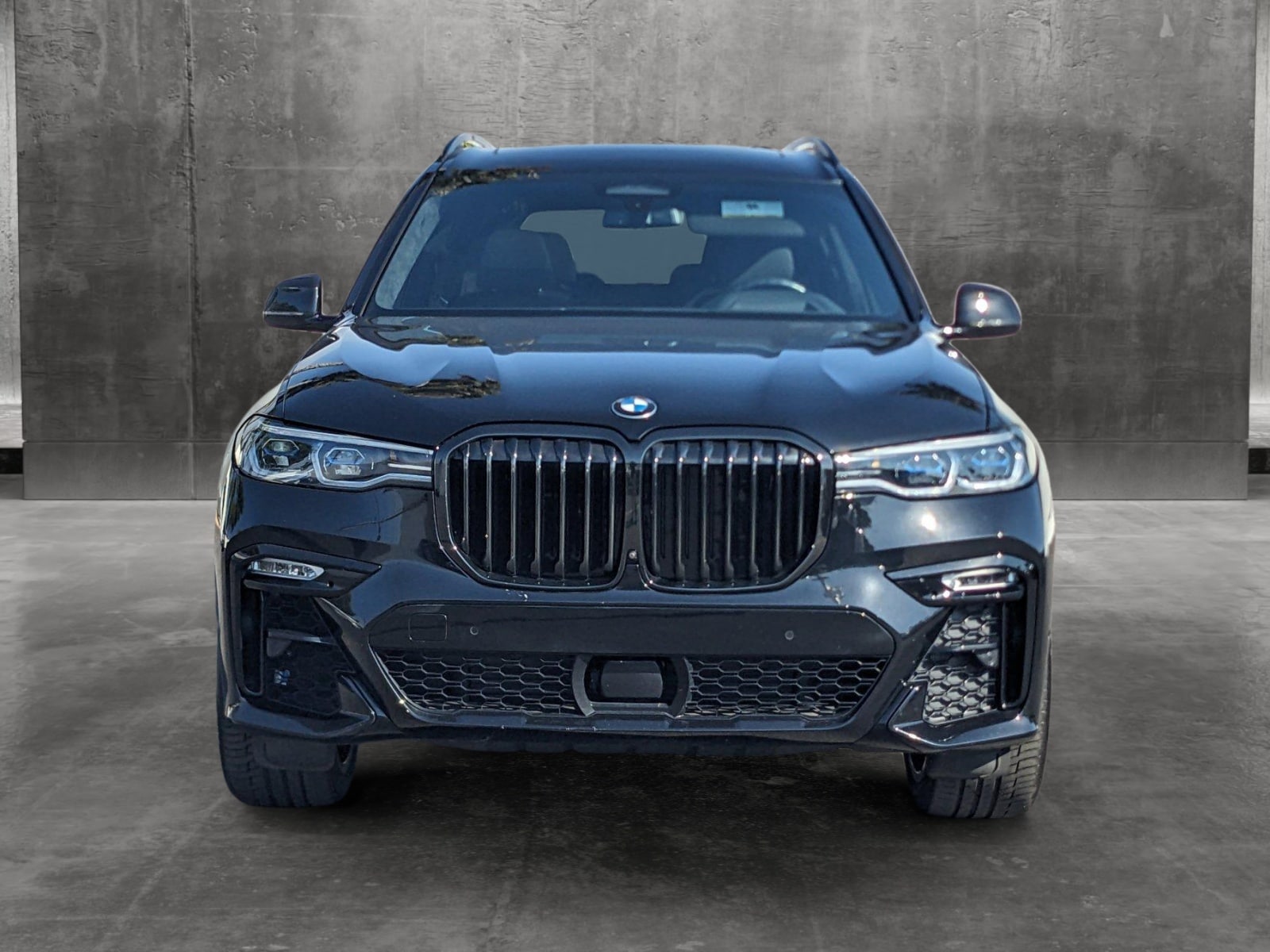 Used 2022 BMW X7 M50i with VIN 5UXCX6C00N9J21698 for sale in Buena Park, CA