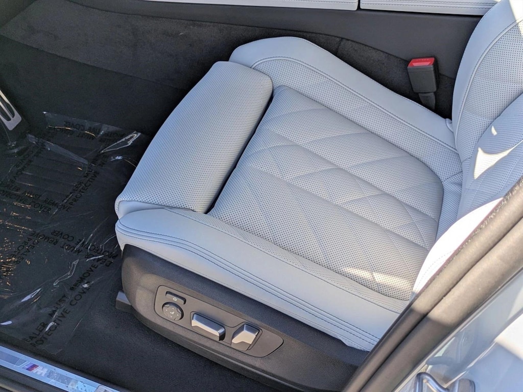 New 2026 BMW X5 sDrive40i SUV