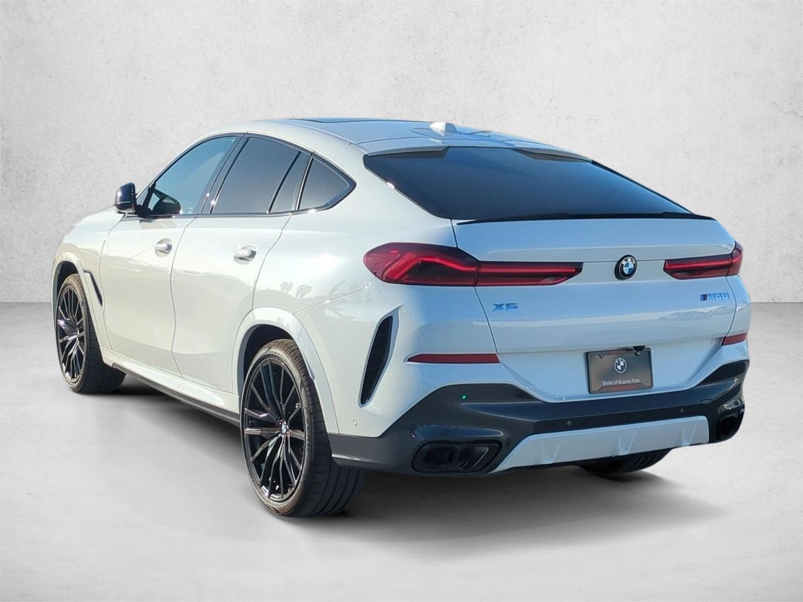 2026 BMW X6 M60i photo 3