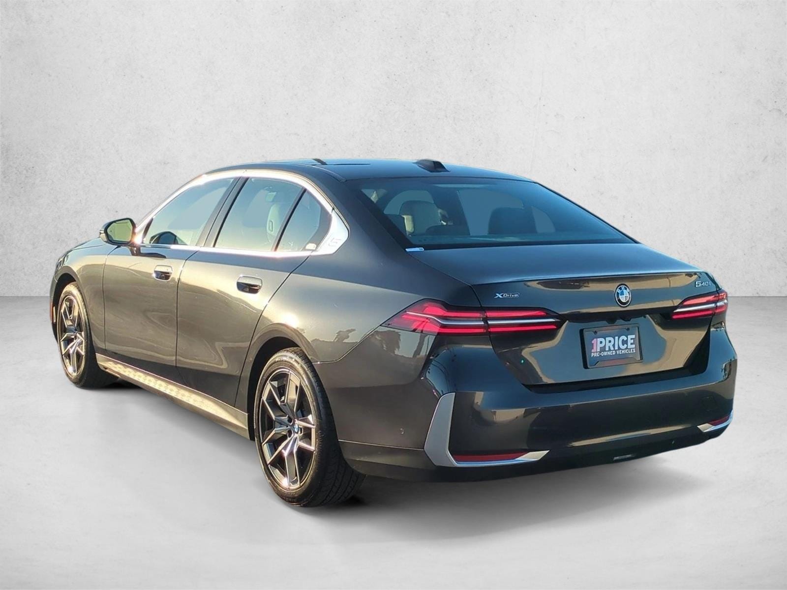 2026 BMW 540i xDrive photo 3