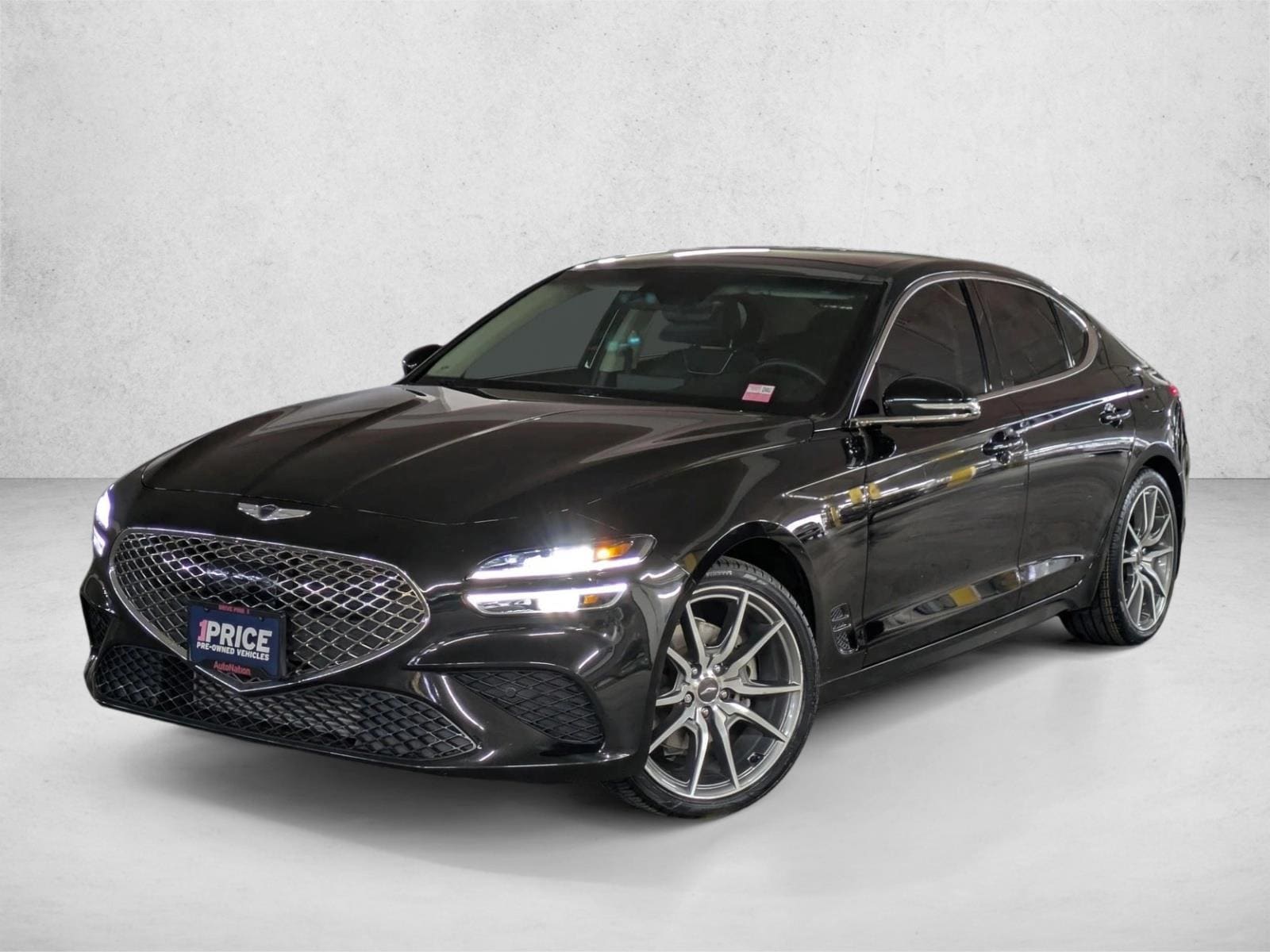 2022 GENESIS G70 Standard's photo