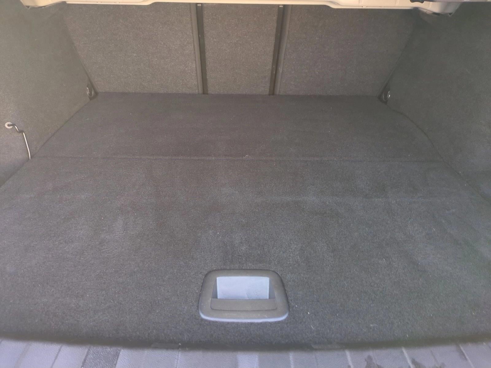 2023 BMW 330e photo 5