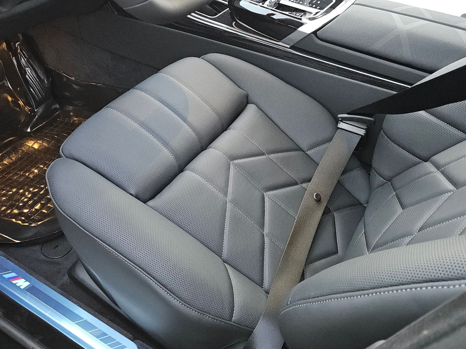 New 2026 BMW i7 xDrive60 Sedan