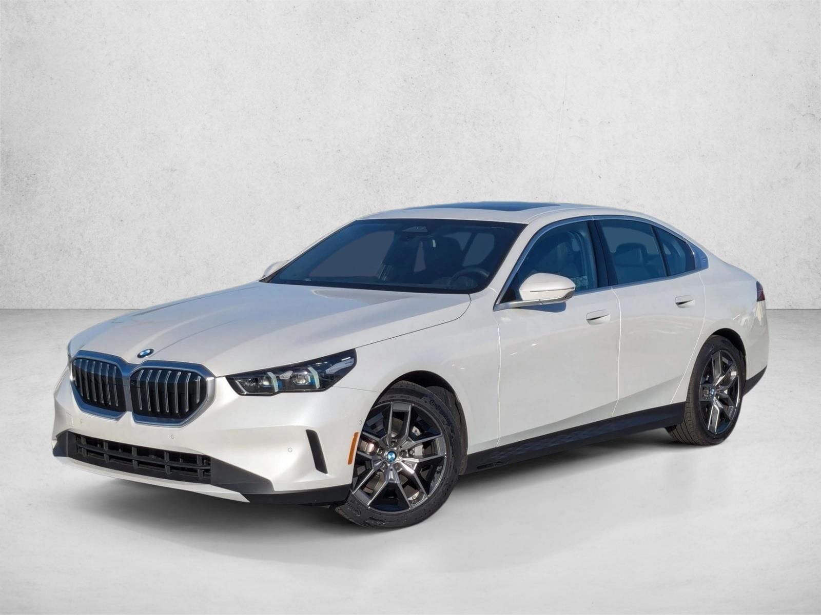 2026 BMW 5 Series 530i's photo