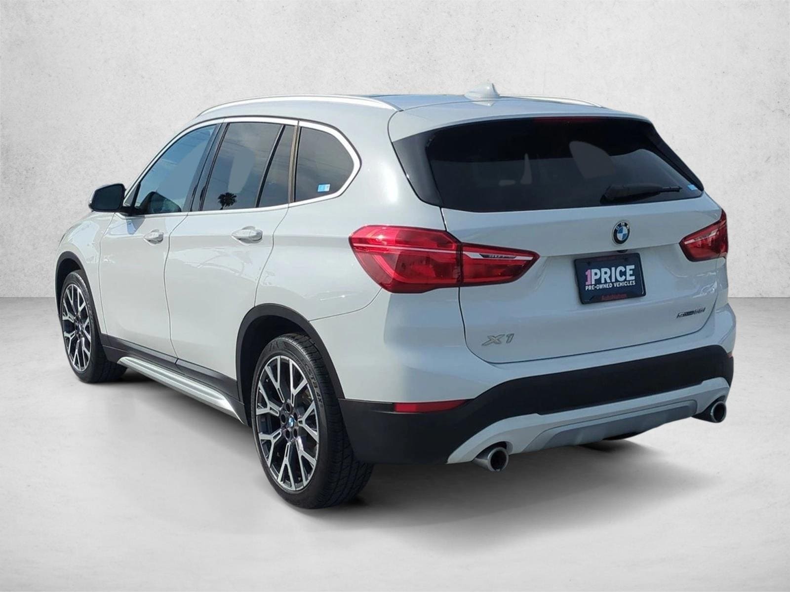 2021 BMW X1 sDrive28i photo 3
