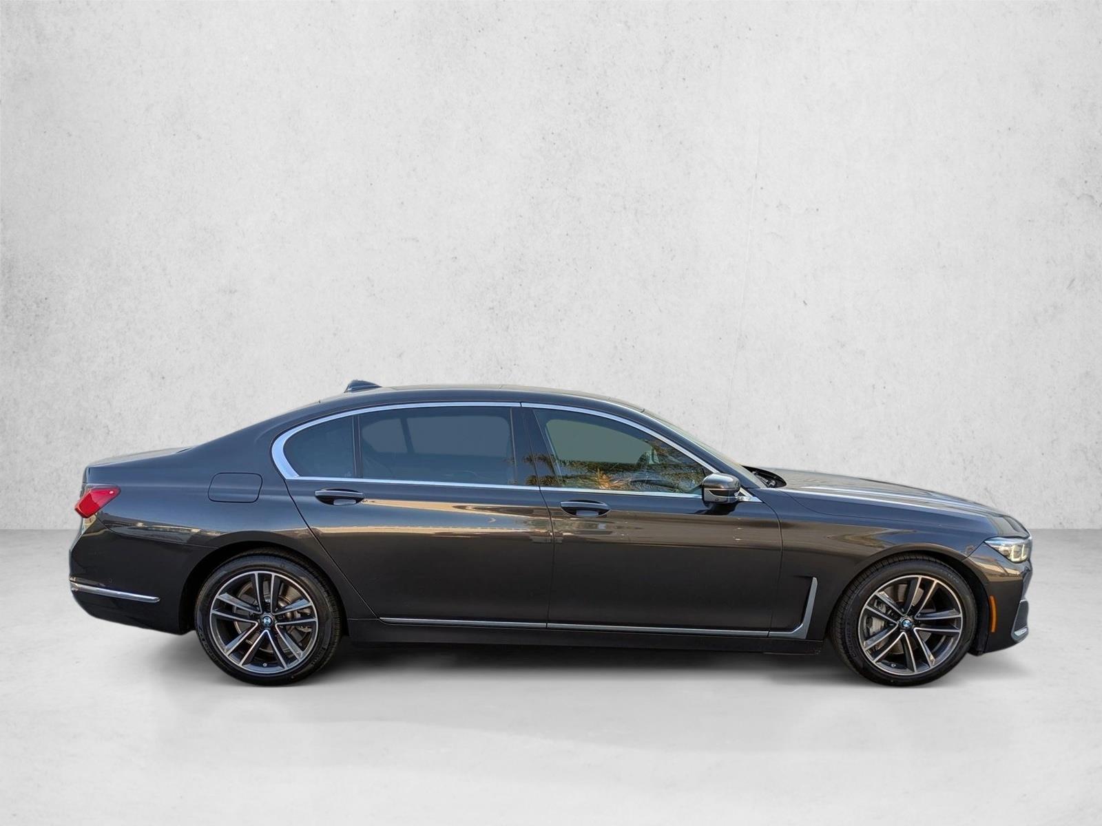 2022 Bmw 750i xDrive Sedan photo 4